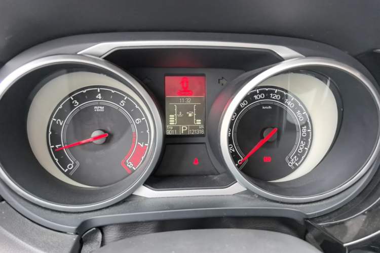 Used MG GS 2015 2.0TGI TST Luxury Edition Instrument Cluster