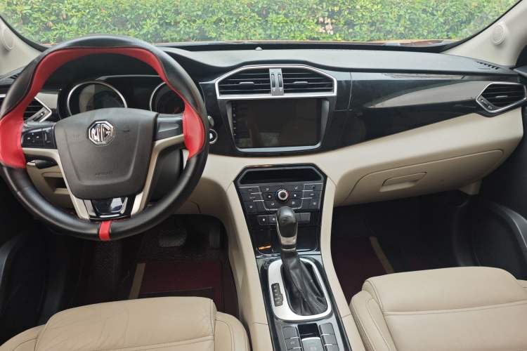 Used MG GS 2015 1.5TGI TST Luxury Edition Interior 1
