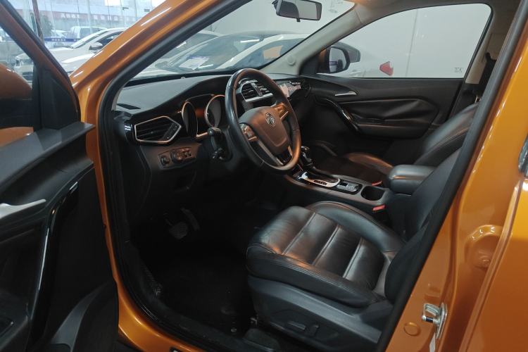 Used MG GS 2015 1.5TGI TST Luxury Edition Interior 2