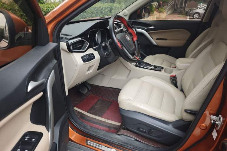 Used MG GS 2015 1.5TGI TST Luxury Edition Interior 4