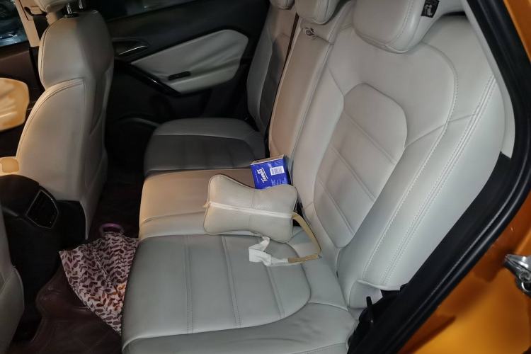 Used MG GS 2015 2.0TGI TST Luxury Edition Interior 4