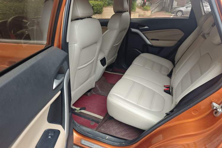 Used MG GS 2015 1.5TGI TST Luxury Edition Interior 5