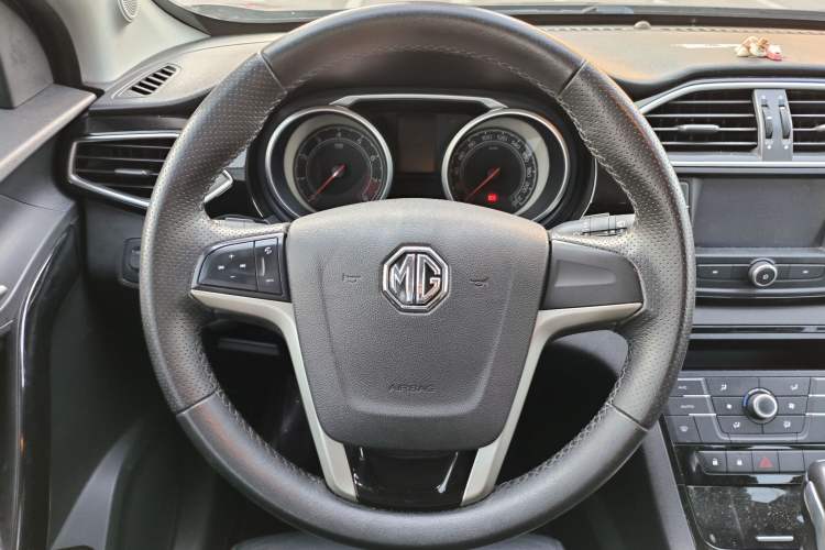 Used MG GS 2015 2.0TGI TST Luxury Edition Interior 5
