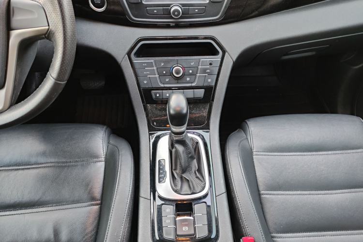 Used MG GS 2015 2.0TGI TST Luxury Edition Interior 7