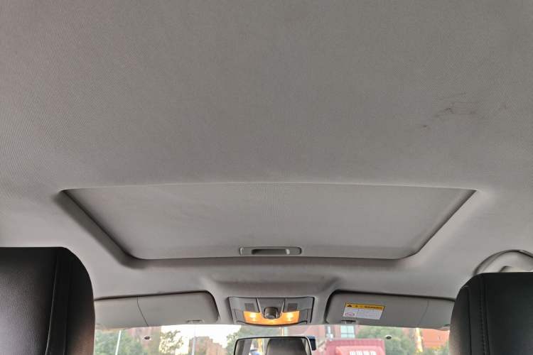 Used MG GS 2015 2.0TGI TST Luxury Edition Interior 8