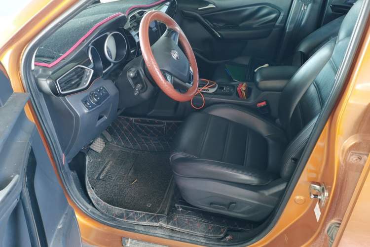 Used MG GS 2015 1.5TGI TST Luxury Edition Left Front Seat
