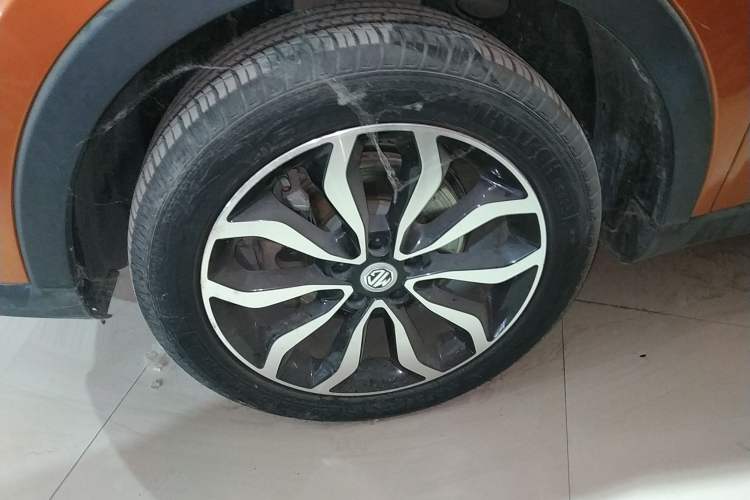 Used MG GS 2015 2.0TGI TST Four-Wheel Drive Flagship Edition Left Front Wheel Hub