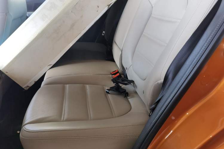 Used MG GS 2015 2.0TGI TST Four-Wheel Drive Flagship Edition Left Rear Seat