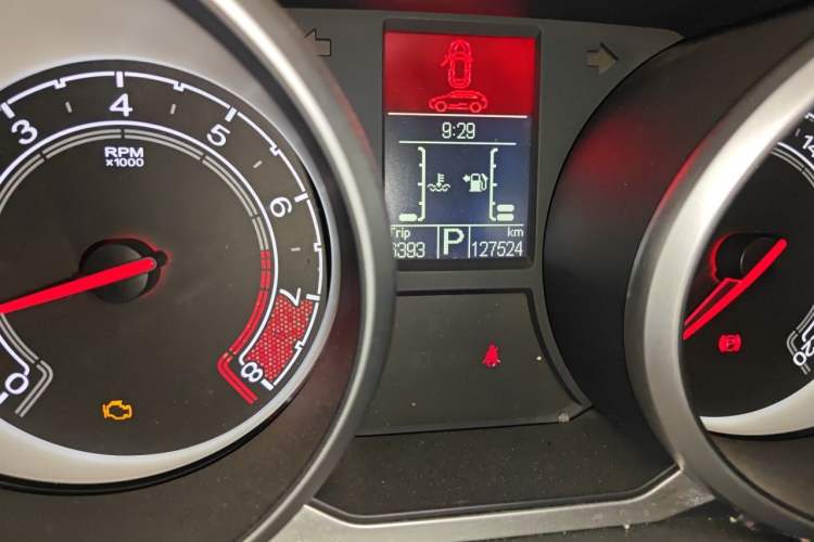 Used MG GS 2015 2.0TGI TST Luxury Edition Odometer Close Up