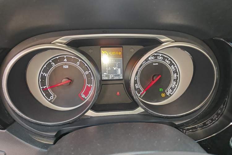 Used MG GS 2015 1.5TGI TST Four-Wheel Drive Luxury Edition Odometer Close Up