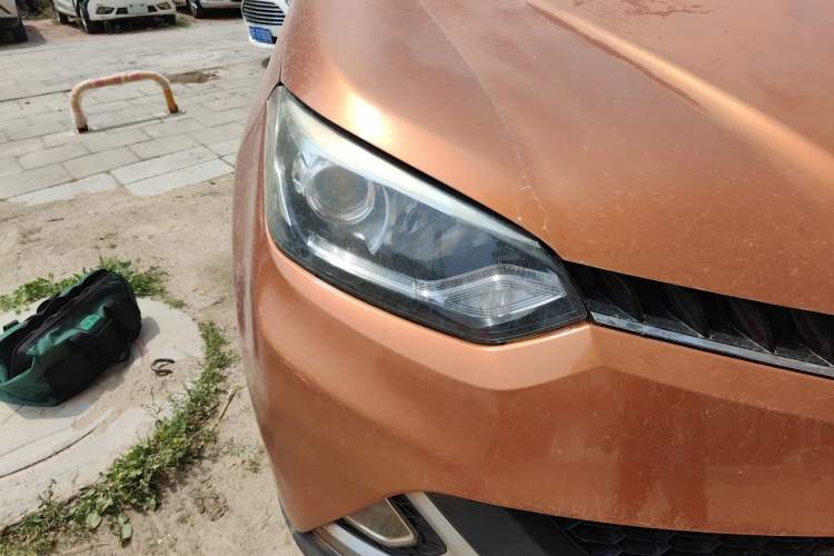 Used MG GS 2015 2.0TGI TST Four-Wheel Drive Flagship Edition Right Front Headlight