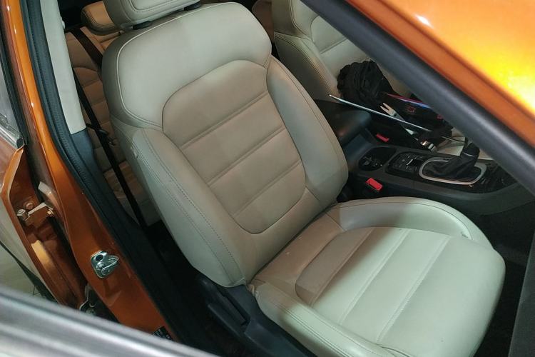 Used MG GS 2015 2.0TGI TST Four-Wheel Drive Flagship Edition Right Front Seat
