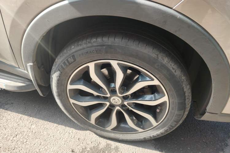 Used MG GS 2015 1.5TGI TST Luxury Edition Right Front Wheel Hub