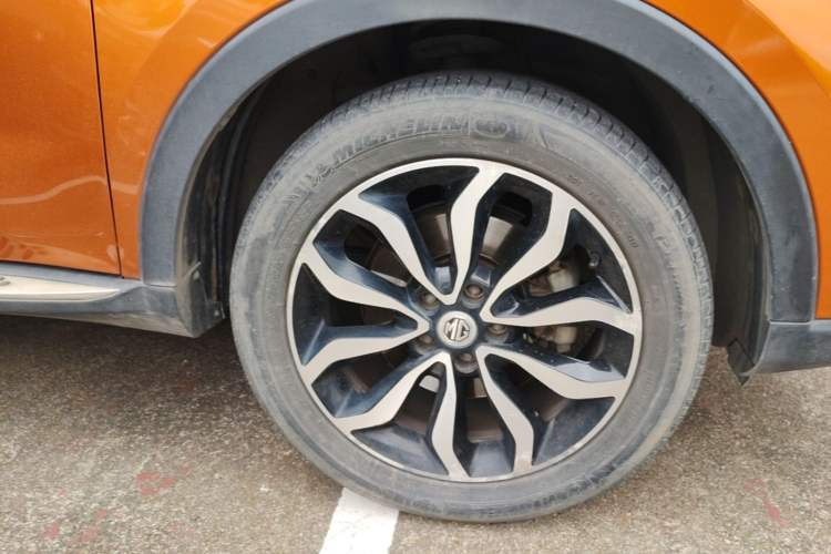 Used MG GS 2015 1.5TGI TST Luxury Edition Right Front Wheel Hub