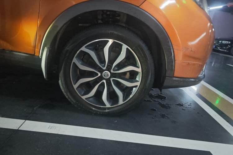 Used MG GS 2015 1.5TGI TST Luxury Edition Right Front Wheel Hub