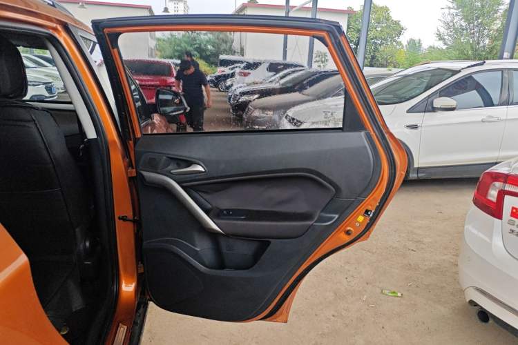 Used MG GS 2015 1.5TGI TST Elite Edition Right Rear Door Interior