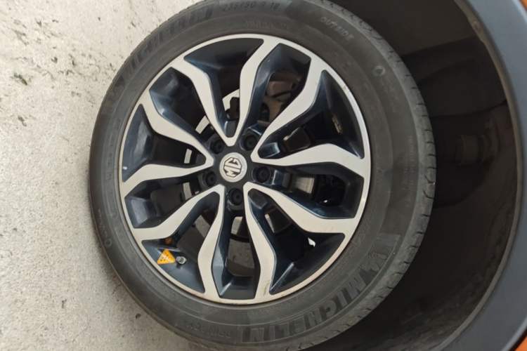 Used MG GS 2015 2.0TGI TST Luxury Edition Right Rear Wheel Hub