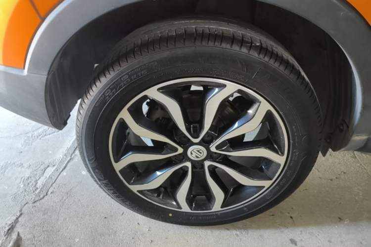 Used MG GS 2015 1.5TGI TST Luxury Edition Right Rear Wheel Hub