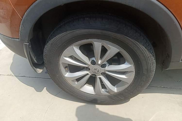 Used MG GS 2015 1.5TGI TST Elite Edition Right Rear Wheel Hub