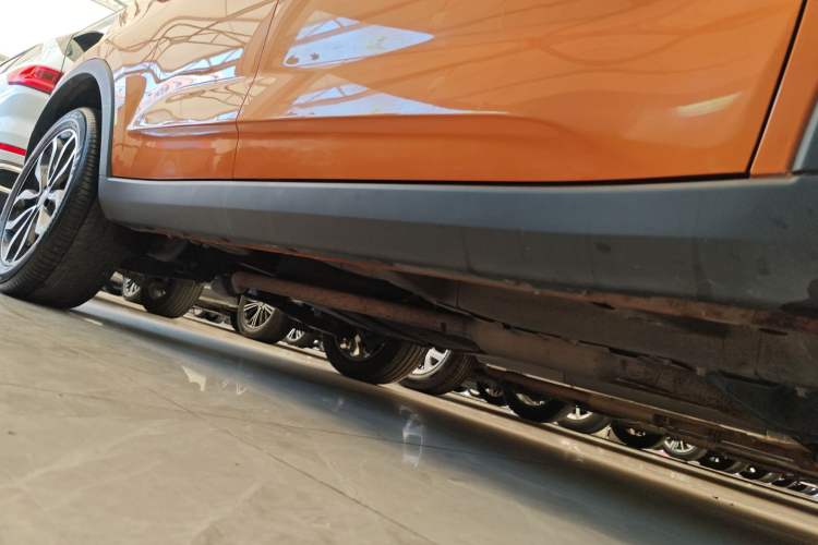 Used MG GS 2015 1.5TGI TST Luxury Edition Right Side Sill