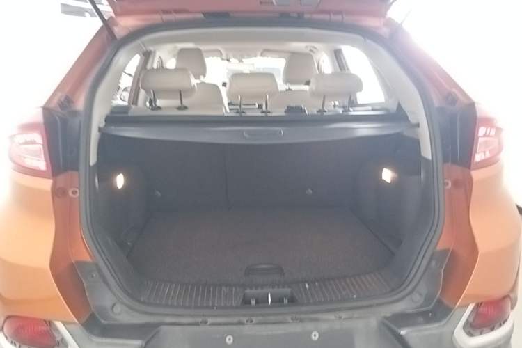 Used MG GS 2015 1.5TGI TST Luxury Edition Trunk