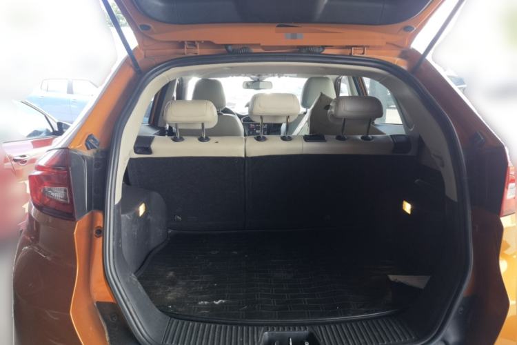 Used MG GS 2015 2.0TGI TST Four-Wheel Drive Flagship Edition Trunk
