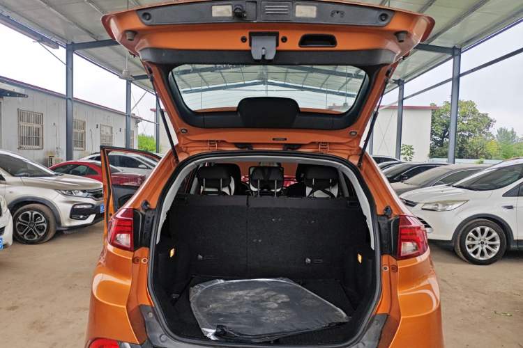 Used MG GS 2015 1.5TGI TST Elite Edition Trunk