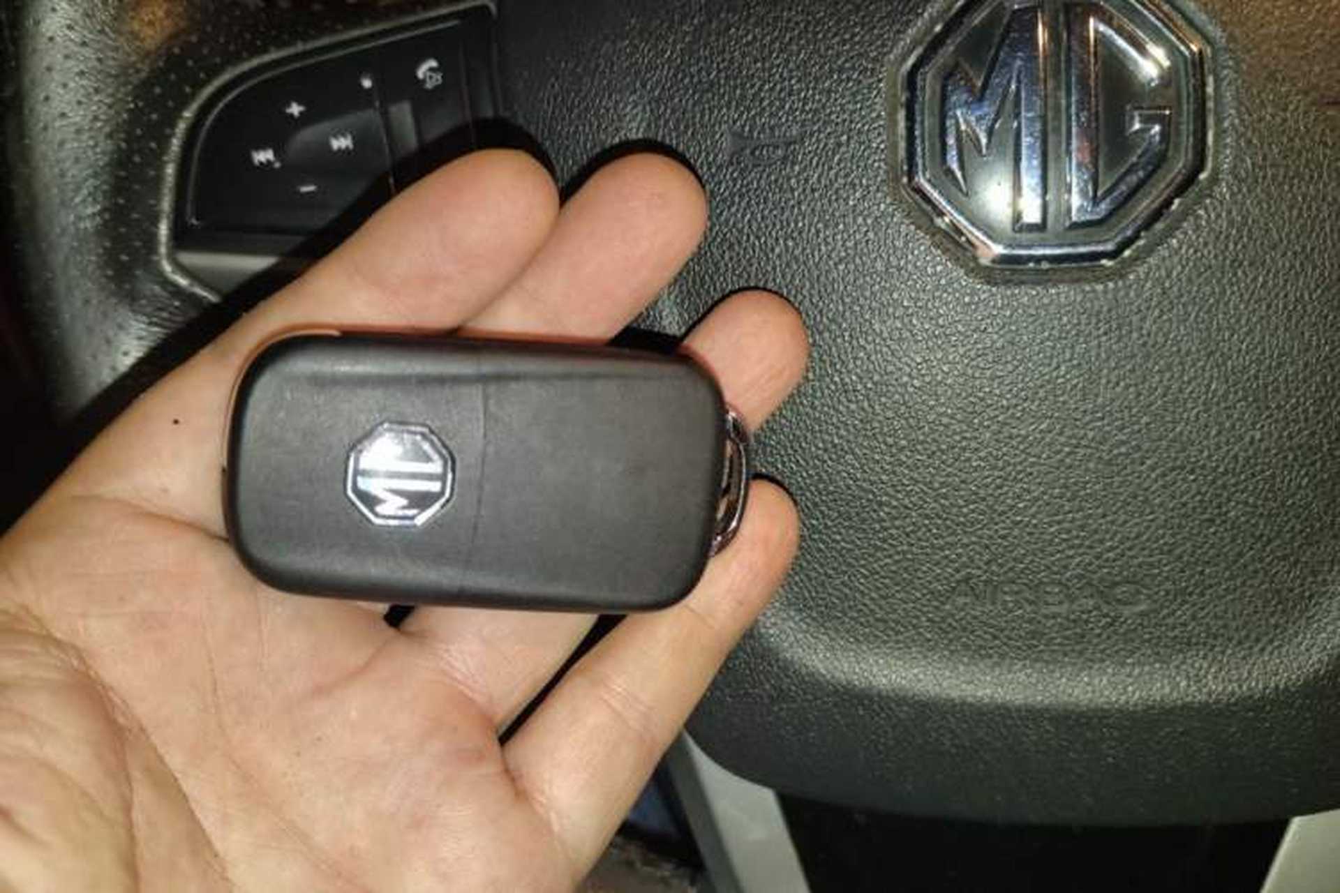 Used MG GS 2015 2.0TGI TST Four-Wheel Drive Flagship Edition Vehicle Key