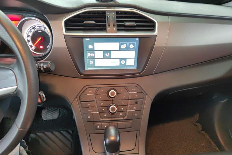 Used MG GS 2016 1.5TGI TST Elite Edition Audio And AC Panel