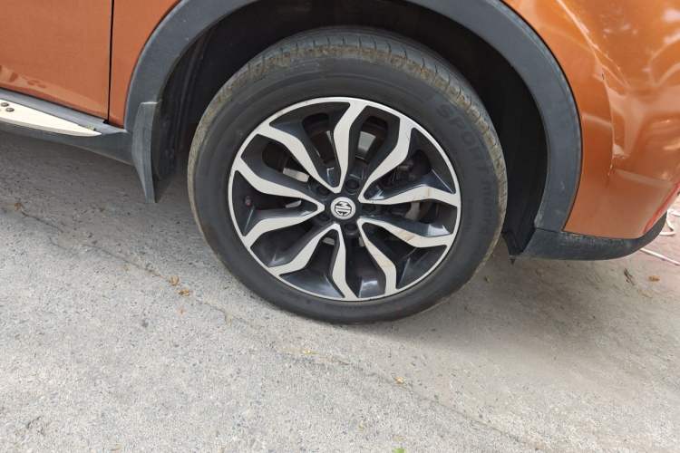 Used MG GS 2016 2.0TGI TST Luxury Edition Right Front Wheel Hub