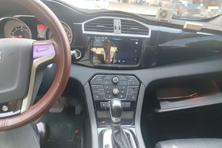 Used MG GS 2016 1.5TGI TST Luxury Edition Audio And AC Panel