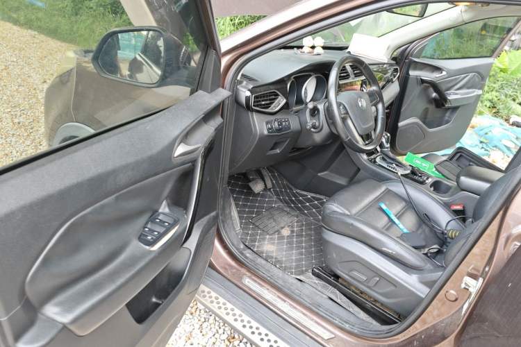 Used MG GS 2016 1.5TGI TST Luxury Edition Driver Seat