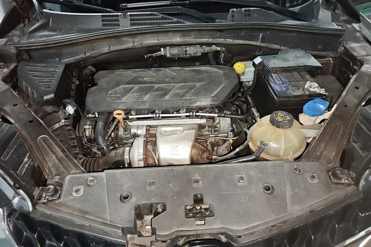 Used MG GS 2016 2.0TGI TST Four-Wheel Drive Flagship Edition Engine Bay