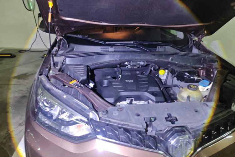 Used MG GS 2016 1.5TGI TST Luxury Edition Engine Bay Right