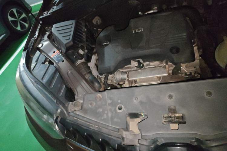 Used MG GS 2016 1.5TGI TST Luxury Edition Engine Bay Right