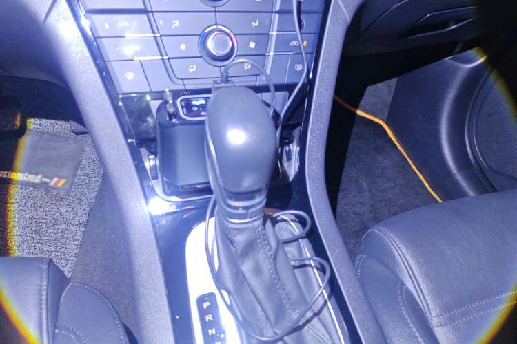 Used MG GS 2016 1.5TGI TST Luxury Edition Gear Lever