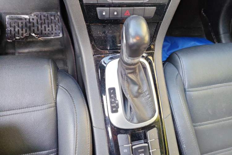 Used MG GS 2016 1.5TGI TST Luxury Edition Gear Lever