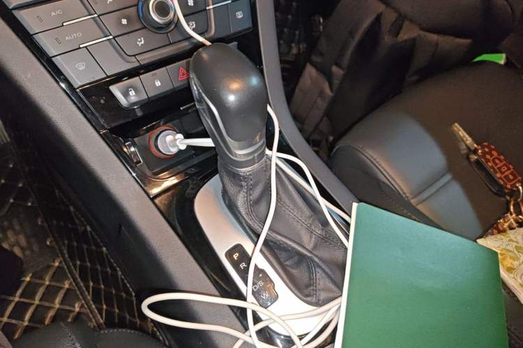 Used MG GS 2016 1.5TGI TST Luxury Edition Gear Lever