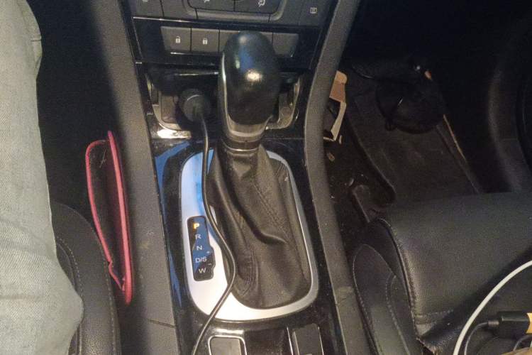 Used MG GS 2016 1.5TGI TST Luxury Edition Gear Lever
