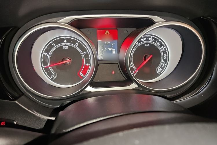 Used MG GS 2016 2.0TGI TST Four-Wheel Drive Flagship Edition Instrument Cluster