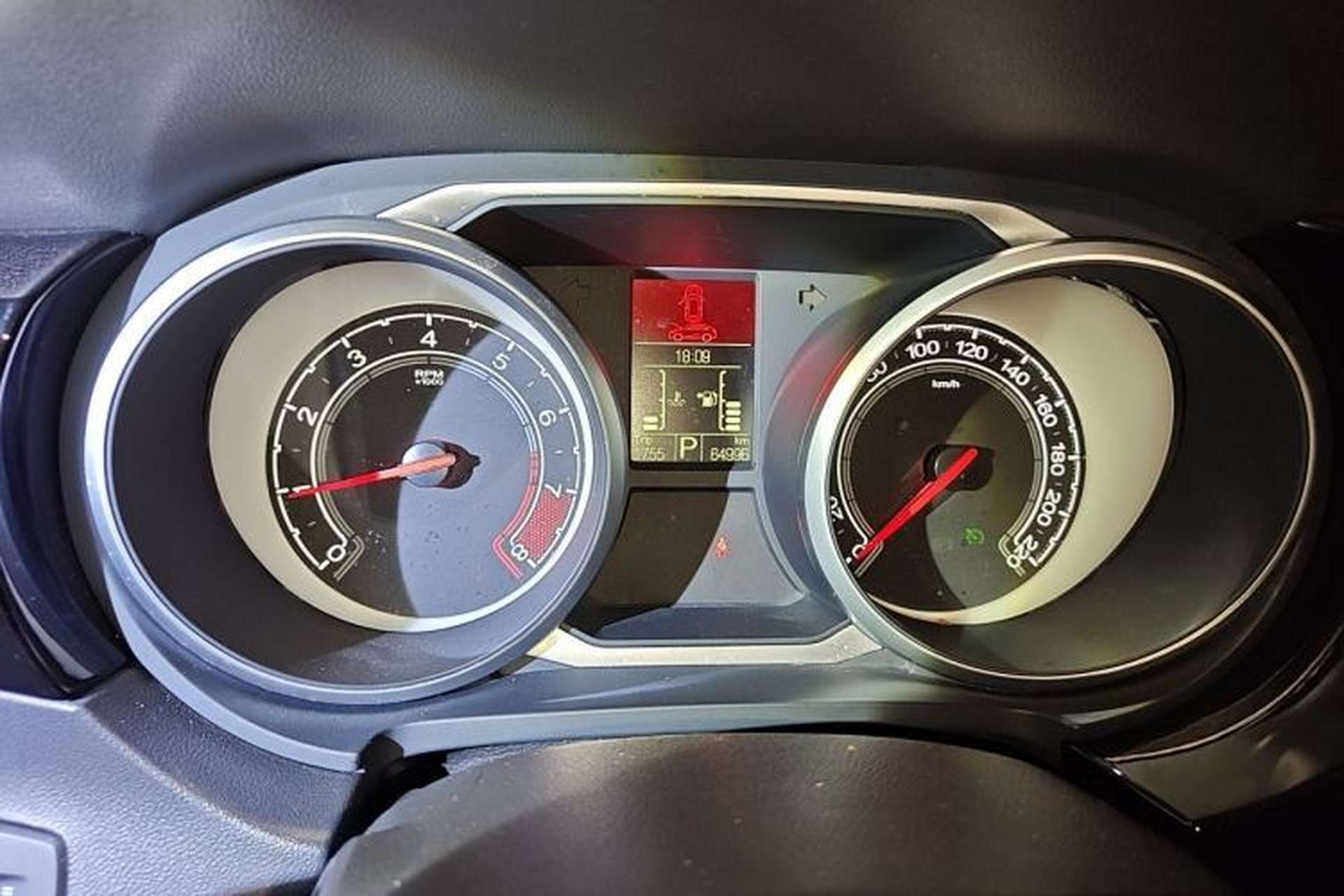 Used MG GS 2016 1.5TGI TST Luxury Edition Instrument Cluster