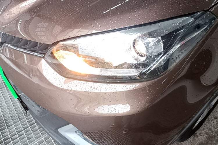 Used MG GS 2016 1.5TGI Manual Value Edition Left Front Headlight