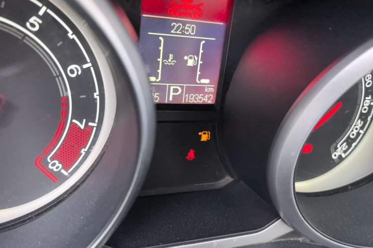 Used MG GS 2016 1.5TGI TST Luxury Edition Odometer Close Up