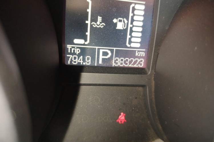 Used MG GS 2016 1.5TGI TST Elite Edition Odometer Close Up
