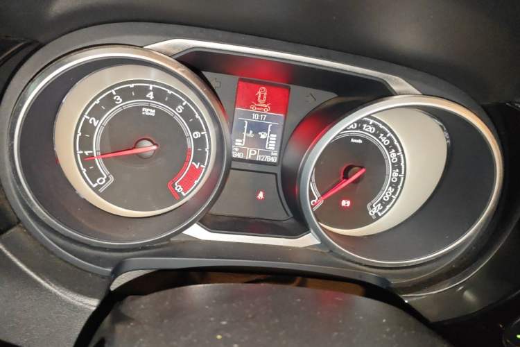 Used MG GS 2016 1.5TGI TST Luxury Edition Odometer Close Up