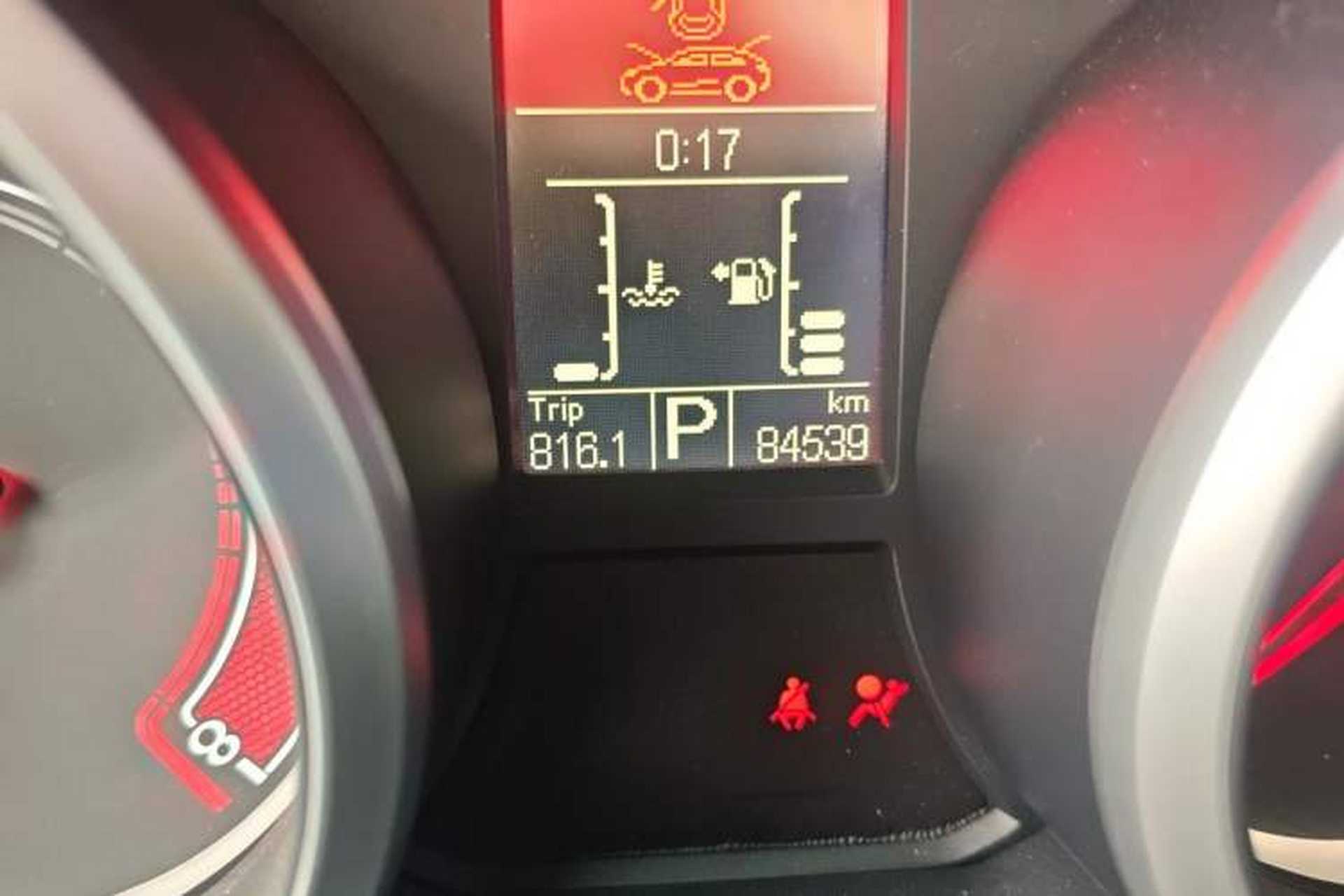 Used MG GS 2016 1.5TGI TST Luxury Edition Odometer Close Up