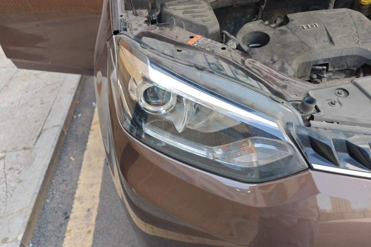 Used MG GS 2016 1.5TGI TST Luxury Edition Right Front Headlight