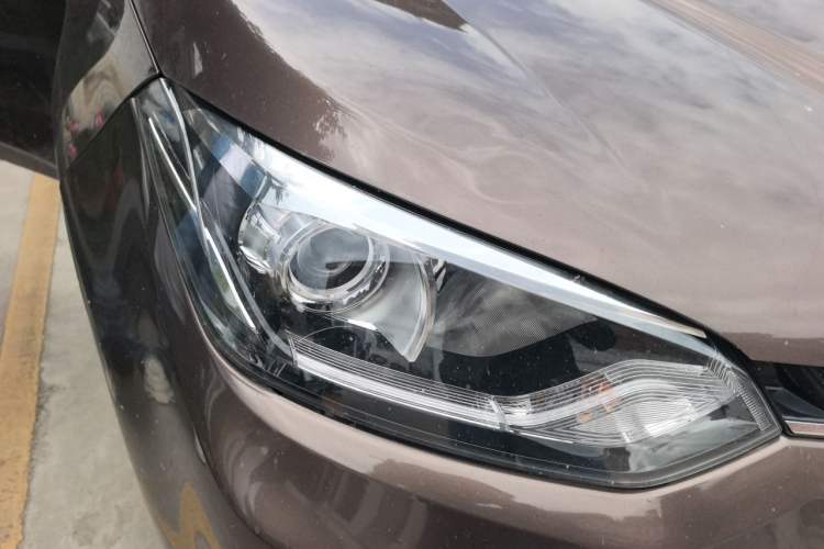 Used MG GS 2016 1.5TGI TST Luxury Edition Right Front Headlight
