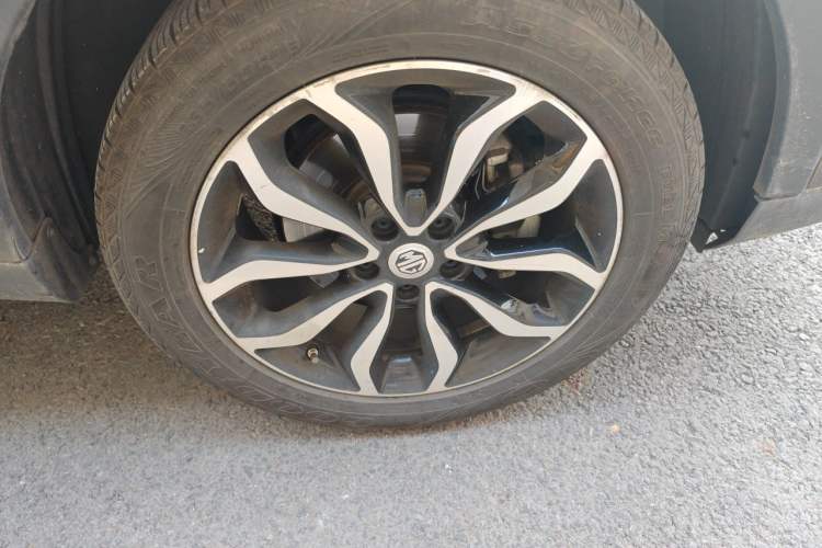 Used MG GS 2016 1.5TGI TST Luxury Edition Right Front Wheel Hub