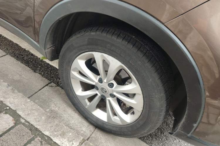 Used MG GS 2016 1.5TGI TST Elite Edition Right Front Wheel Hub